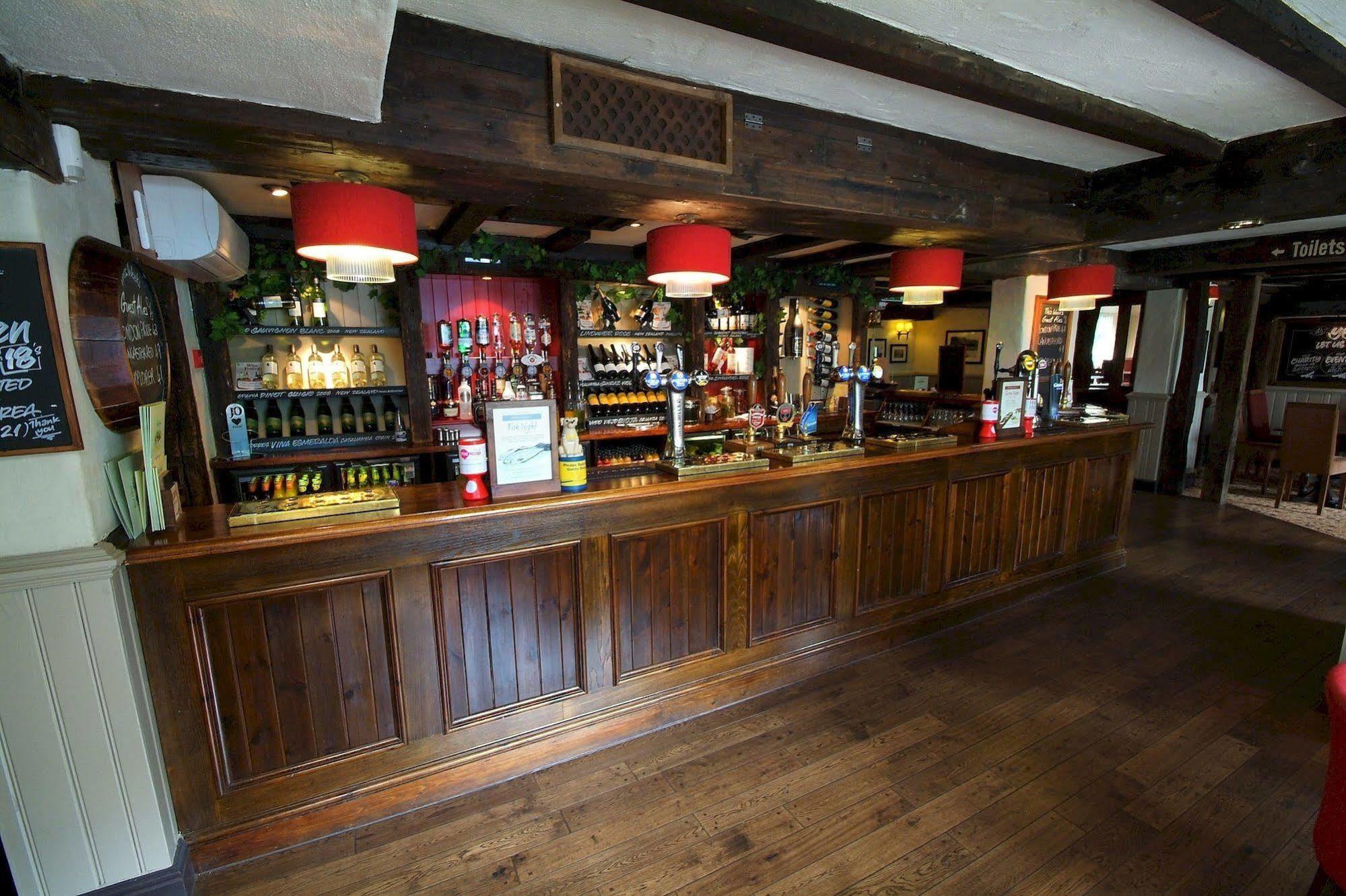 Berkshire Arms By Chef & Brewer Collection Hotel Midgham Exterior photo