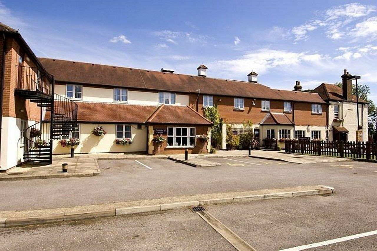 Berkshire Arms By Chef & Brewer Collection Hotel Midgham Exterior photo